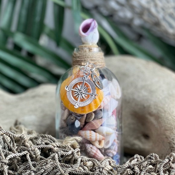 “Beach in a Bottle”  Seashells sand w Coral Shell Compass Wave Charms Nautical - Picture 1 of 16
